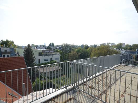 Terrassenwohnung zur Miete 1.970 € 5 Zimmer 122,3 m² 3. Geschoss Wien 1220
