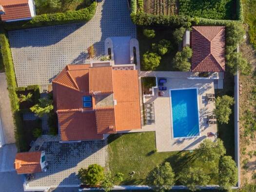 Haus zum Kauf 970.000 € 9 Zimmer 350 m² Biograd na Moru
