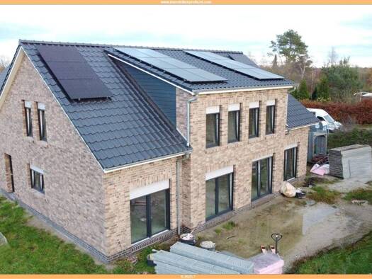 Einfamilienhaus zum Kauf - Erstbezug 338.000 € 4 Zimmer 110 m² 407 m² Grundstück frei ab 01.04.2026 Dietrichsfeld Aurich 26607