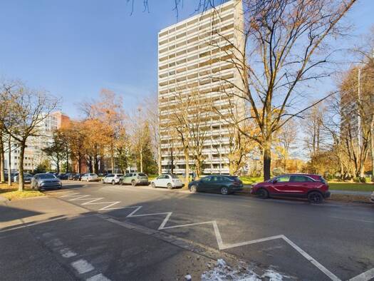 WG-Zimmer zur Miete 1.200 € 33 m² Geschoss EG/16 frei ab sofort Bogenhausen München 81925