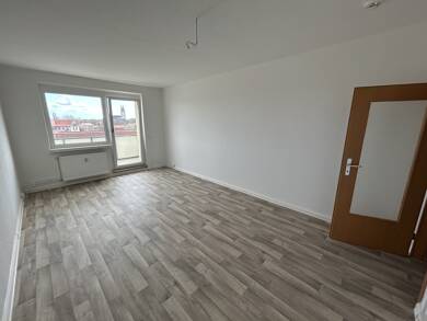 Wohnung zur Miete 457 € 3 Zimmer 70,3 m² Dachgeschoss, 5. Geschoss Wolfenbütteler Straße 7 Halberstadt Halberstadt 38820