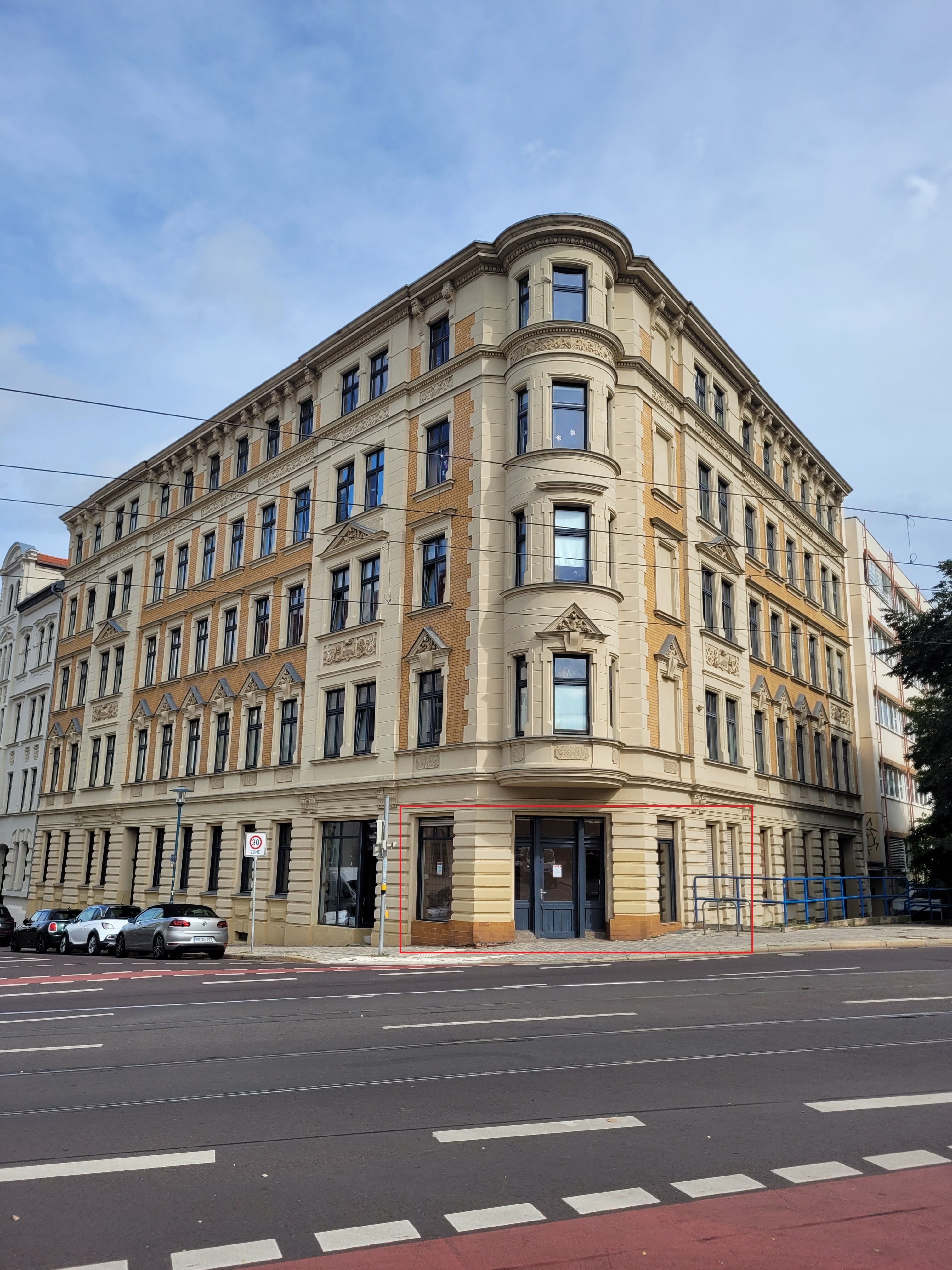 Wohnung zur Miete 799 € 2 Zimmer 84,7 m²<br/>Wohnfläche 4.<br/>Geschoss 01.02.2025<br/>Verfügbarkeit Elbstraße 1 Engpaß Magdeburg 39104