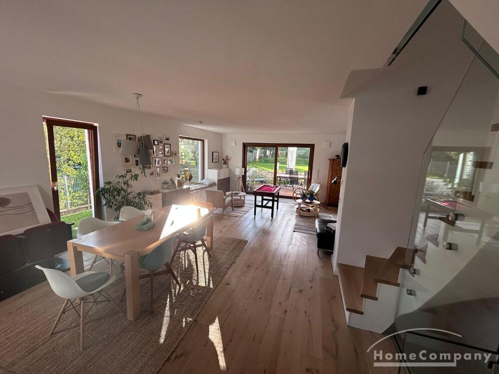 Haus zur Miete Wohnen auf Zeit 3.600 € 6 Zimmer 200 m²<br/>Wohnfläche 01.01.2025<br/>Verfügbarkeit Hofheim Hofheim 65719