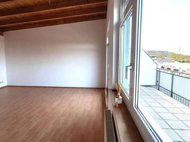 Wohnung zum Kauf 289.000 € 3 Zimmer 85 m² Dachgeschoss, 3. Geschoss frei ab sofort Neckarsulm 74172
