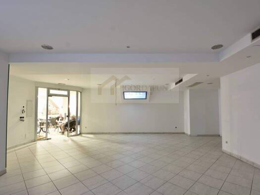 Ladenfläche zum Kauf 139.000 € 73 m² Verkaufsfläche Auer 39040