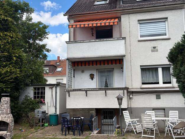 Mehrfamilienhaus zum Kauf 560.000 € 7 Zimmer 150 m² 382 m² Grundstück frei ab sofort Griesheim West 65933