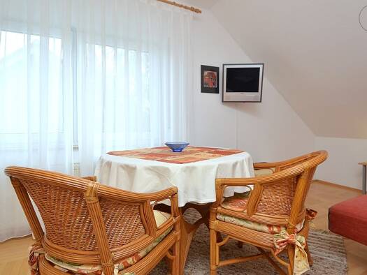 WG-Zimmer zur Miete Wohnen auf Zeit 540 € 25 m² 1. Geschoss frei ab sofort Bechtheim Hünstetten-Bechtheim 65510