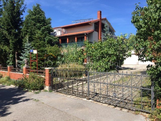 Haus zum Kauf 580.000 € 10 Zimmer 500 m²<br/>Wohnfläche 1.451 m²<br/>Grundstück Grobnik 51218