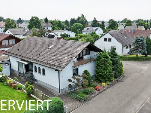 Haus zum Kauf provisionsfrei 545.000 € 7 Zimmer 200 m² 647 m² Grundstück Heinestr. 22 Riedlingen 88499