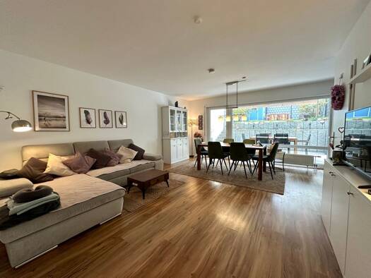 Reihenhaus zum Kauf 415.000 € 5,5 Zimmer 143,4 m² 144 m² Grundstück Seelbacher Grund 45 Niederseelbach Niedernhausen 65527