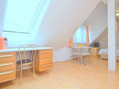WG-Zimmer zur Miete Wohnen auf Zeit 440 € 32 m² 2. Geschoss frei ab sofort Schweinau Nürnberg 90441
