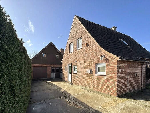 Einfamilienhaus zum Kauf 189.900 € 3,5 Zimmer 111 m² 819 m² Grundstück Friedrichskoog 25718