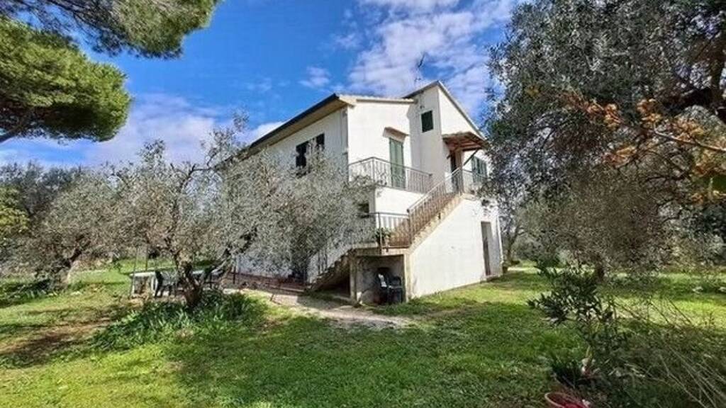 Einfamilienhaus zum Kauf 1.450.000 € 10 Zimmer 1 m² 160.000 m² Grundstück Suvereto 57028