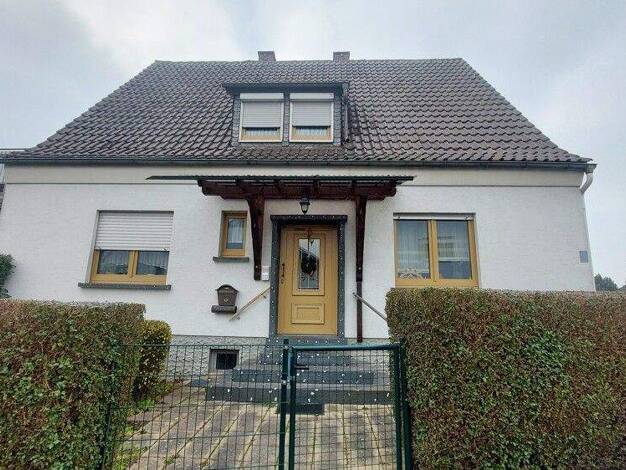 Mehrfamilienhaus zum Kauf 330.000 € 6 Zimmer 136,3 m² 374 m² Grundstück Großostheim 63762