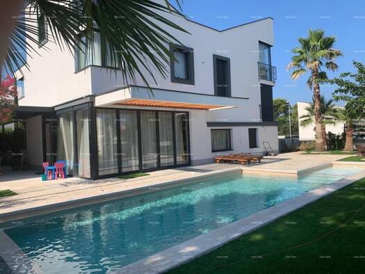 Haus zum Kauf 2.400.000 € 7 Zimmer 250 m² Fazana