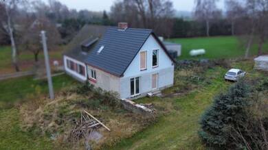 Doppelhaushälfte zum Kauf 129.000 € 5 Zimmer 85 m² 994 m² Grundstück Zansebuhr Niepars 18442