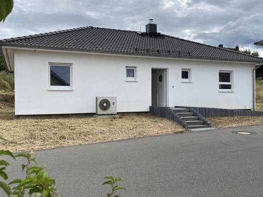 Bungalow zum Kauf 285.000 € 3 Zimmer 96 m² 703 m² Grundstück Kirchweiler 54570