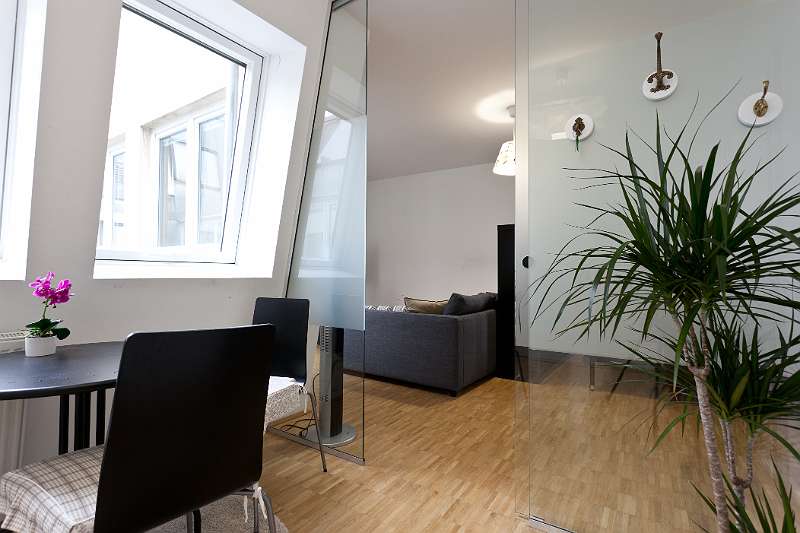 Wohnung zur Miete 500 € 1 Zimmer 44 m²<br/>Wohnfläche Hechtstraße 26 Leipziger Vorstadt (Unterer Hecht) Dresden 01097