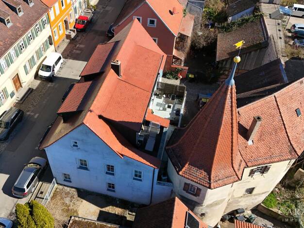 Mehrfamilienhaus zum Kauf 470.000 € 11 Zimmer 257 m² 260 m² Grundstück Uffenheim 97215