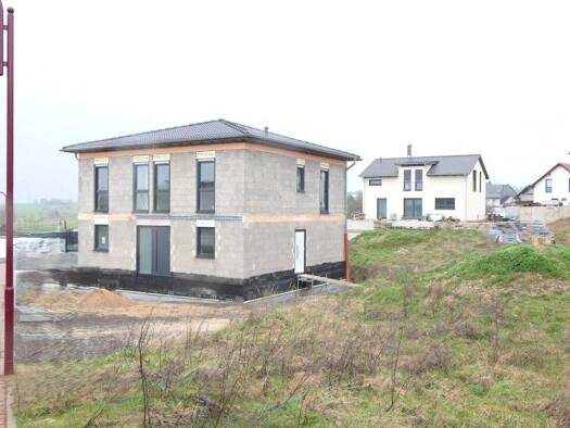 Haus zum Kauf 298.000 € 4 Zimmer 153,6 m² 662 m² Grundstück frei ab sofort Gondershausen 56283