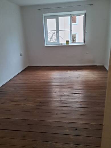 Wohnung zur Miete 525 € 3 Zimmer 64,7 m² frei ab sofort Neubergstr. 9a Sanderau Würzburg 97072
