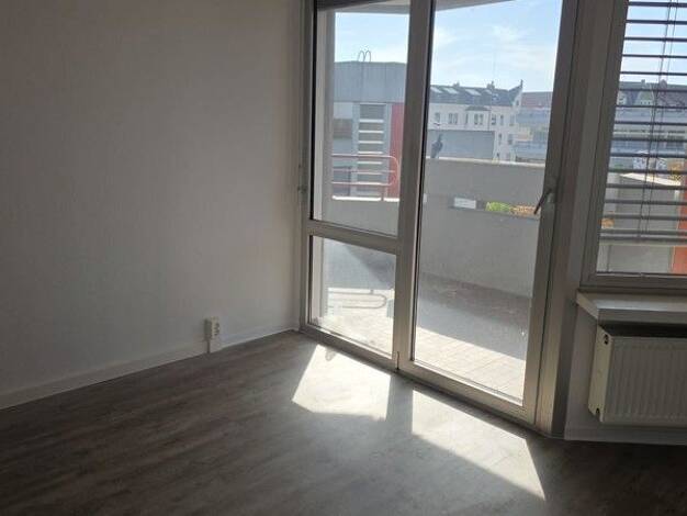 Wohnung zur Miete 890 € 3 Zimmer 76,3 m² 3. Geschoss frei ab 07.10.2026 Bunsenstraße 6 b Biebrich Biebrich 65203