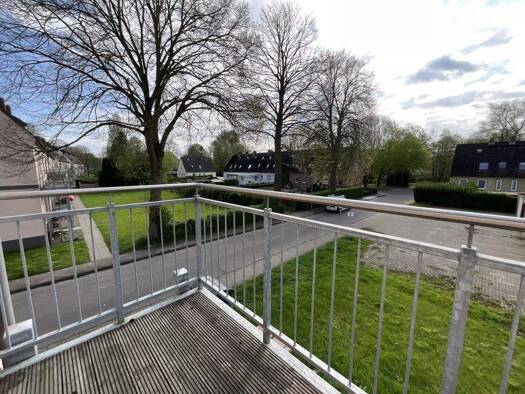 Wohnung zur Miete 369 € 2 Zimmer 51,5 m² 1. Geschoss frei ab 15.01.2026 Kniprodestraße 126 Fedderwardergroden Wilhelmshaven 26388