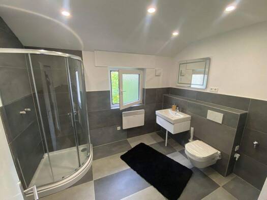 Studio zur Miete 750 € 3 Zimmer 77 m² 2. Geschoss frei ab sofort Lennep Remscheid 42897