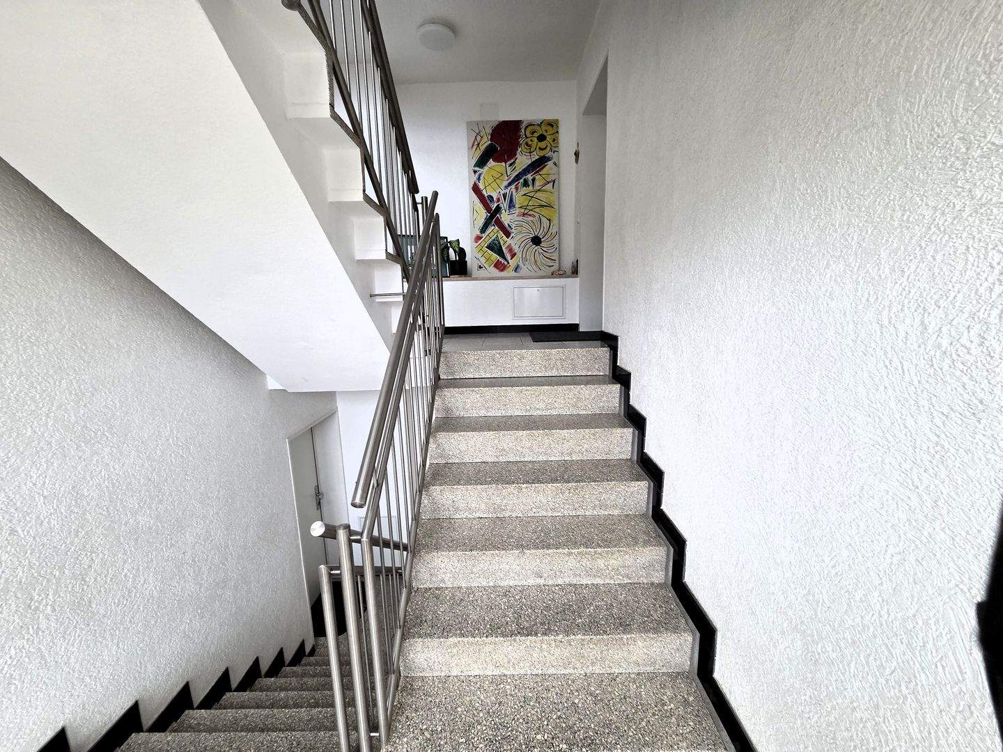 Immobilie in Feucht - Ho„Sichere Kapitalanlage": Hochwertige, gepflegte und offene 4 Zimmerwohnung in einem sehr gepflegten Mehrparteienhaus zu verkaufen - Bild 3