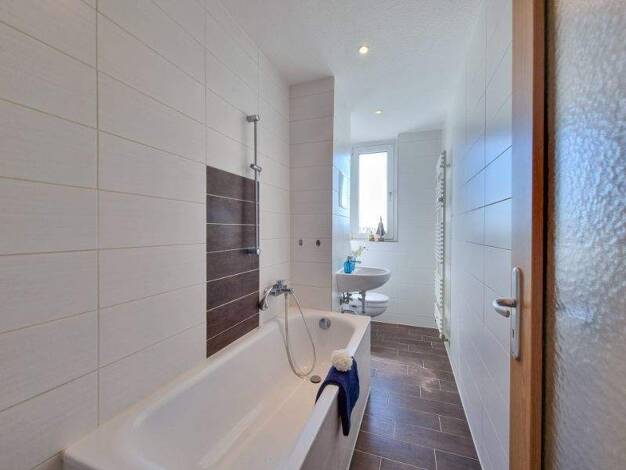 Wohnung zur Miete 411 € 3 Zimmer 66,3 m² 10. Geschoss Victor-Jara-Straße 17 Neustädter See Magdeburg 39126