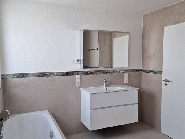 Wohnung zur Miete 1.360 € 3 Zimmer 89 m² 1. Geschoss Efeustraße 10 Stupferich Karlsruhe 76228