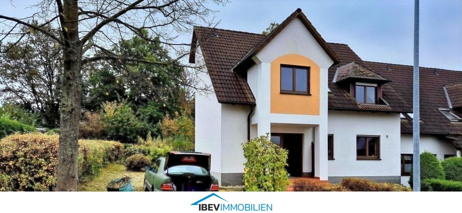 Reihenendhaus zum Kauf 220.000 € 4 Zimmer 110 m²<br/>Wohnfläche 391 m²<br/>Grundstück Oelsnitz Oelsnitz 08606