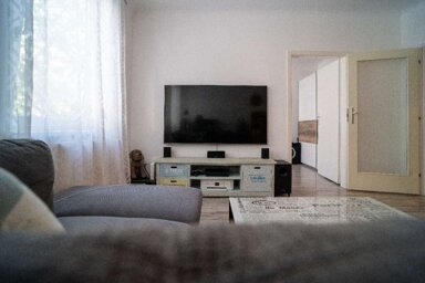 Studio zur Miete 412 € 1,5 Zimmer 35 m² frei ab sofort Röntgenstraße 26 Königsbrunn 86343