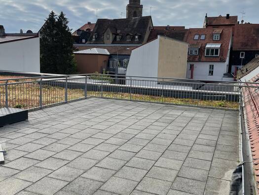 Büro zur Miete 8 € 340 m² Bürofläche teilbar von 170 m² bis 340 m² Weikershof Fürth 90763