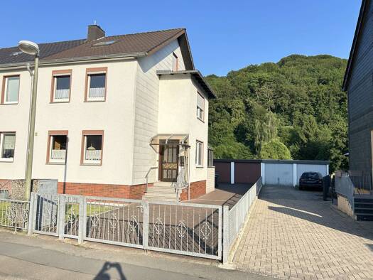 Reihenendhaus zum Kauf 165.000 € 4 Zimmer 110 m² 570 m² Grundstück Niedermarsberg Marsberg 34431