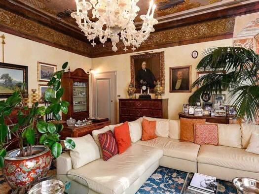 Haus zum Kauf 2.900.000 € 1.114 m² 2.300 m² Grundstück Brescia 25123