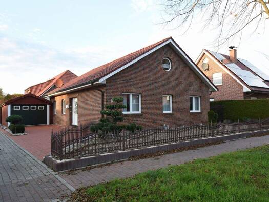 Bungalow zum Kauf 329.000 € 3 Zimmer 99,1 m² 454 m² Grundstück Papenburg 26871