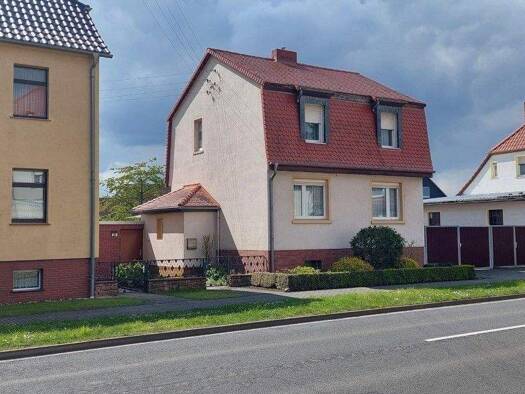 Einfamilienhaus zum Kauf 138.000 € 3,5 Zimmer 95 m² 656 m² Grundstück Erxleben 39343