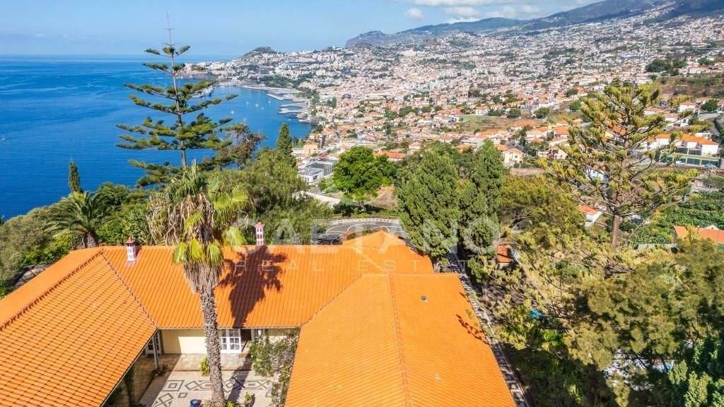 Haus zum Kauf 9.950.000 € 662 m² 18.700 m² Grundstück São Gonçalo 9060