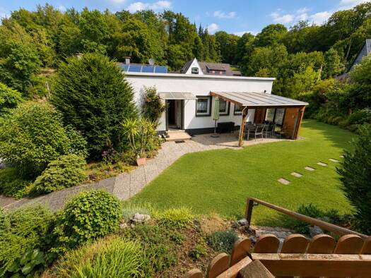 Einfamilienhaus zum Kauf 315.000 € 5 Zimmer 125 m² 1.242 m² Grundstück Sundwig Hemer 58675