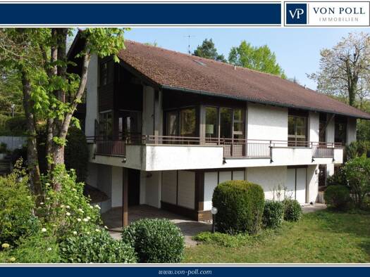 Villa zum Kauf 1.180.000 € 10 Zimmer 226 m² 1.942 m² Grundstück Bamberg / Wildensorg 96049