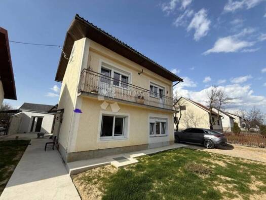 Haus zum Kauf 280.000 € 8 Zimmer 200 m² Centar, Gospic Gospic