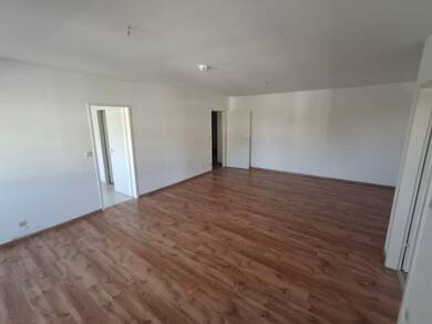 Wohnung zur Miete 505 € 3 Zimmer 101 m² Dachgeschoss, 2. Geschoss frei ab sofort Friedrich-List-Straße 6 Falkenberg Falkenberg/Elster 04895