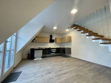 Wohnung zur Miete 1.020 € 4 Zimmer 106 m² 1. Geschoss Großweingarten Spalt 91174