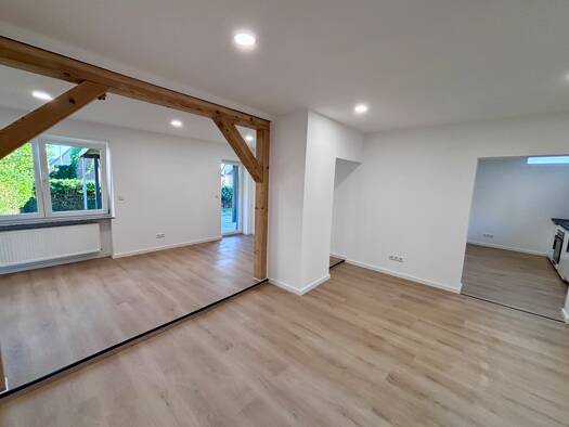 Einfamilienhaus zur Miete 1.800 € 8,5 Zimmer 150 m² 500 m² Grundstück frei ab 01.10.2026 Spesbach Hütschenhausen 66882