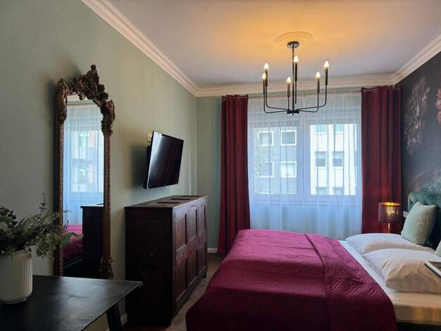 Wohnung zur Miete Wohnen auf Zeit 1.690 € 2 Zimmer 60 m² frei ab 07.05.2026 Friedrichstadt Düsseldorf 40215