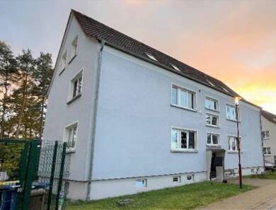 Wohnung zur Miete 299 € 3 Zimmer 63 m² 1. Geschoss frei ab sofort Kurze Straße 2 Uhyst Boxberg/Oberlausitz 02943