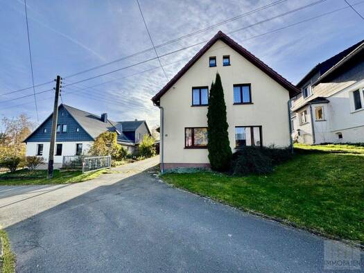 Einfamilienhaus zum Kauf 115.000 € 173,9 m² 1.327 m² Grundstück Saalfeld Saalfeld/Saale 07318