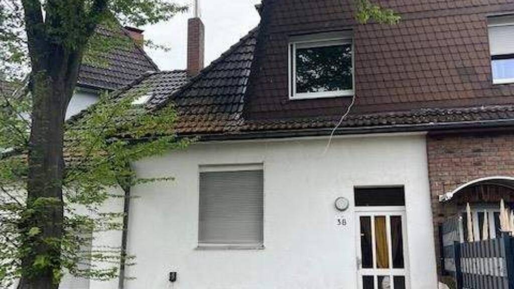 Einfamilienhaus zum Kauf provisionsfrei 249.900 € 5 Zimmer 130 m² 303 m² Grundstück Theodorstraße 38 Hochemmerich Duisburg 47228