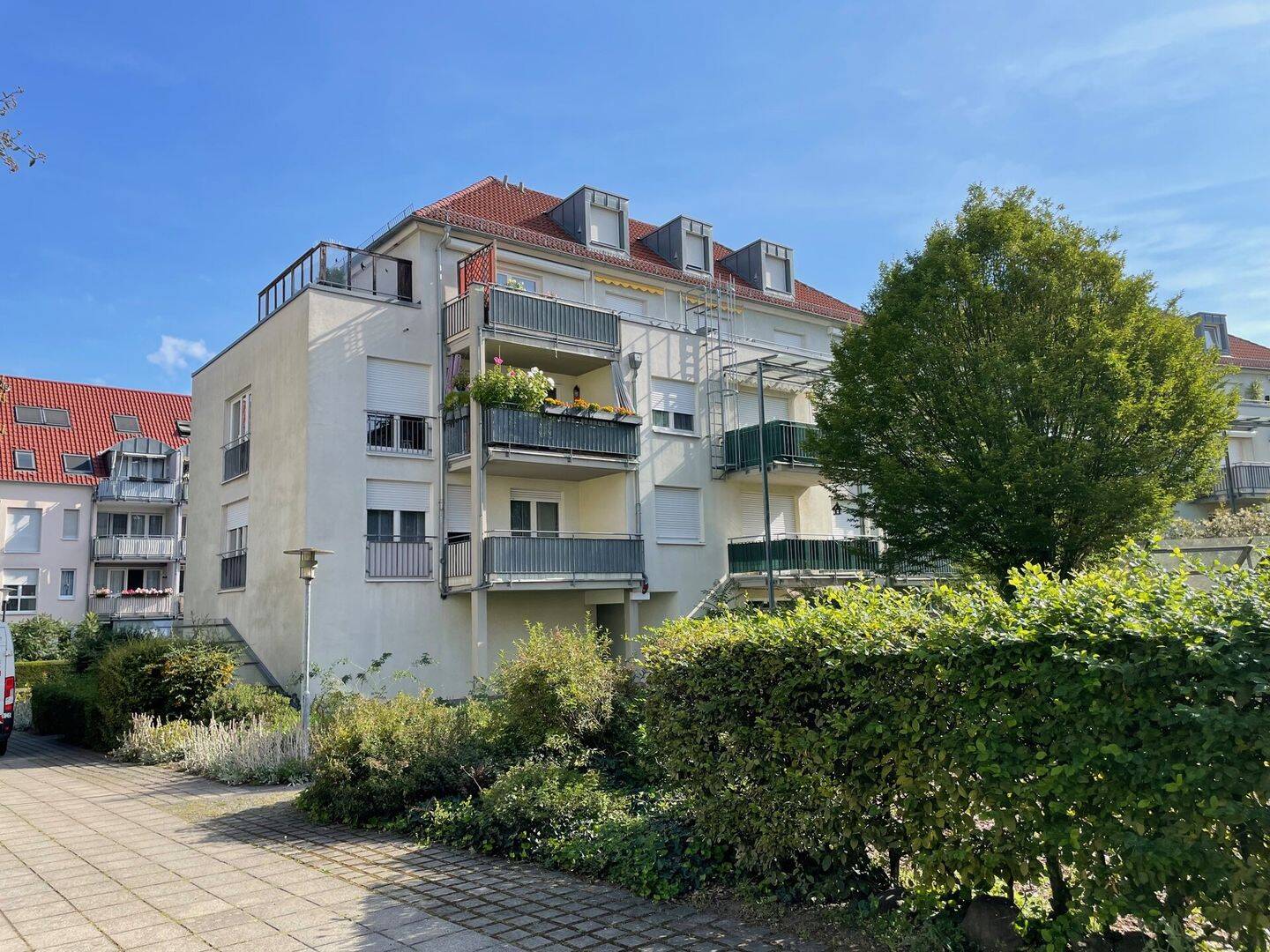 Property thumbnail 3